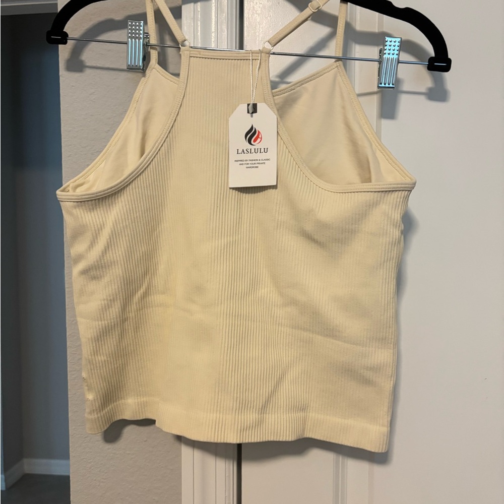 Amazon Cream Racerback Crop Top - Picture 2 of 6